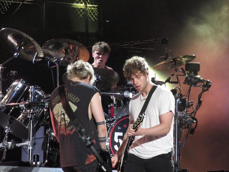 5 Seconds Of Summer live al Fabrique