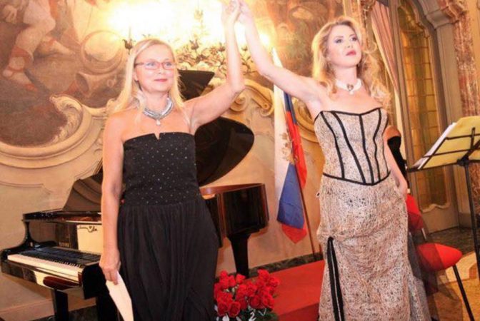 Il mistero delle due terre