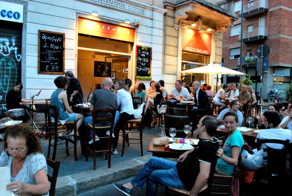 Notte Lilla, quartiere Isola