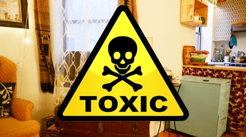 getta l'acido contro la vicina