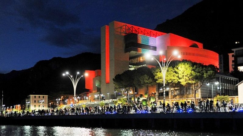 Giocare nei casinò terrestri - Campione d'Italia