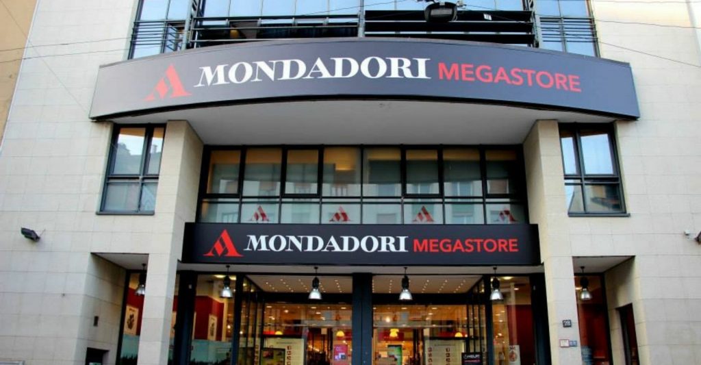 Milano mondadori bookstore via marghera