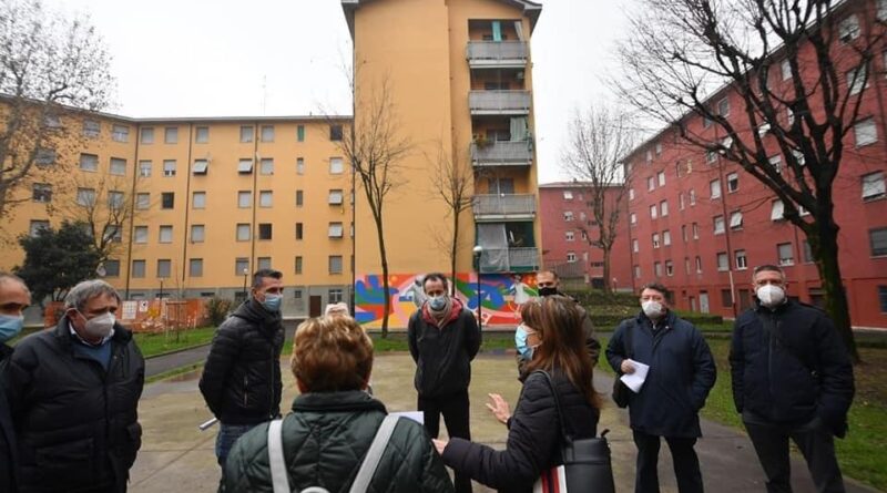 Municipio 8 cortile via Satta 7