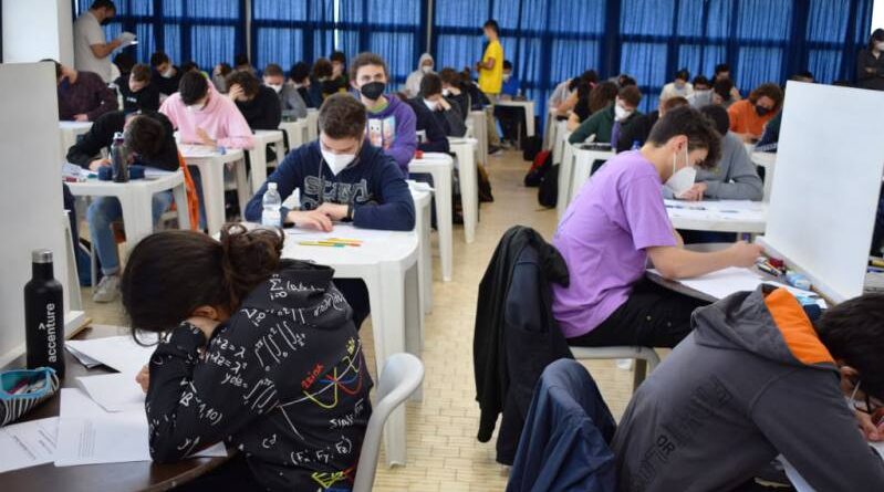 Olimpiadi di Matematica e Campionati di Fisica