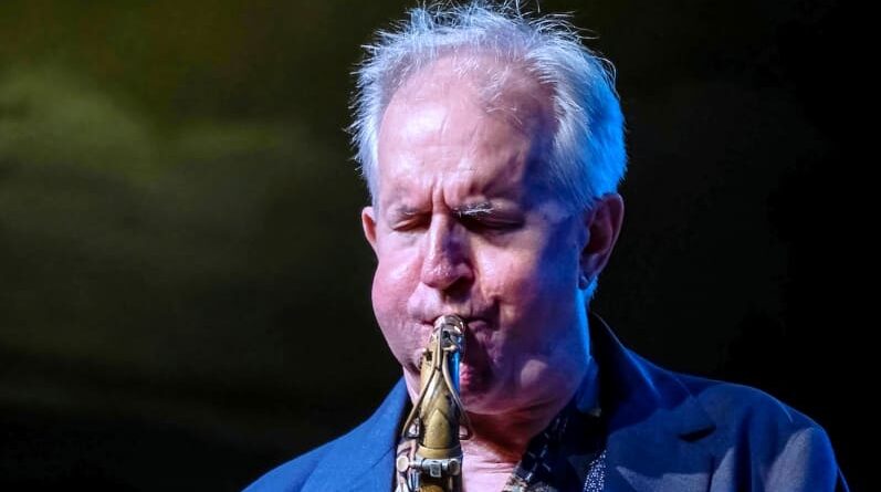 Scott Hamilton ph uso stampa